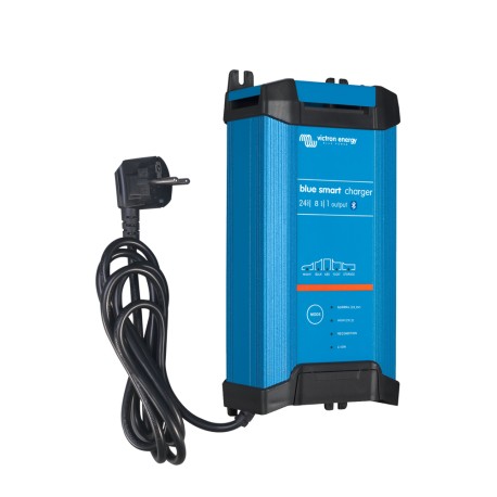 Charger Blue Smart IP22 - 24V/8A (1)
